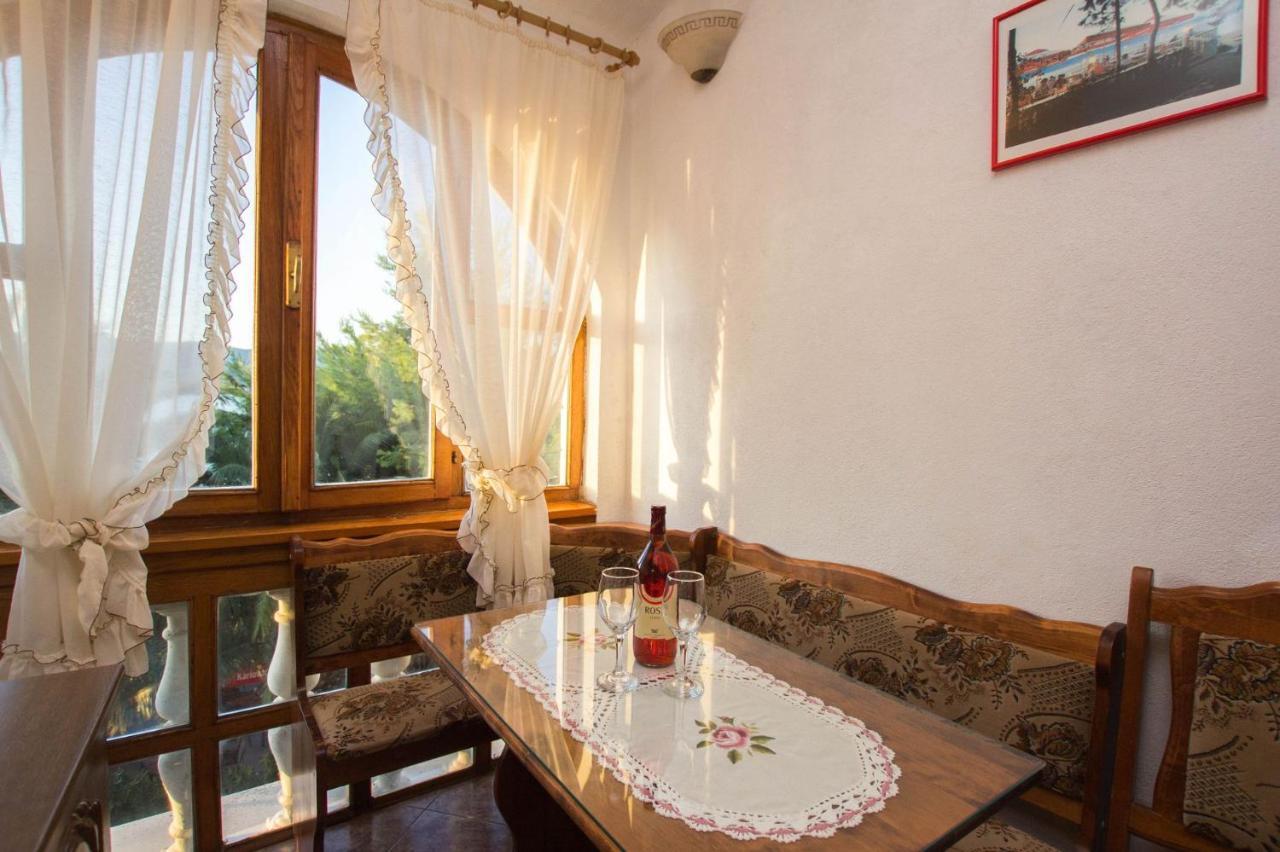 Apartments David - 20M From The Beach With Parking Trogir Ngoại thất bức ảnh