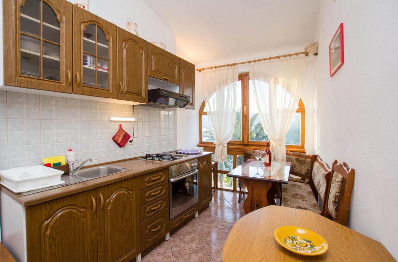 Apartments David - 20M From The Beach With Parking Trogir Ngoại thất bức ảnh