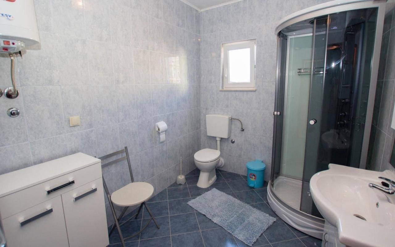 Apartments David - 20M From The Beach With Parking Trogir Ngoại thất bức ảnh