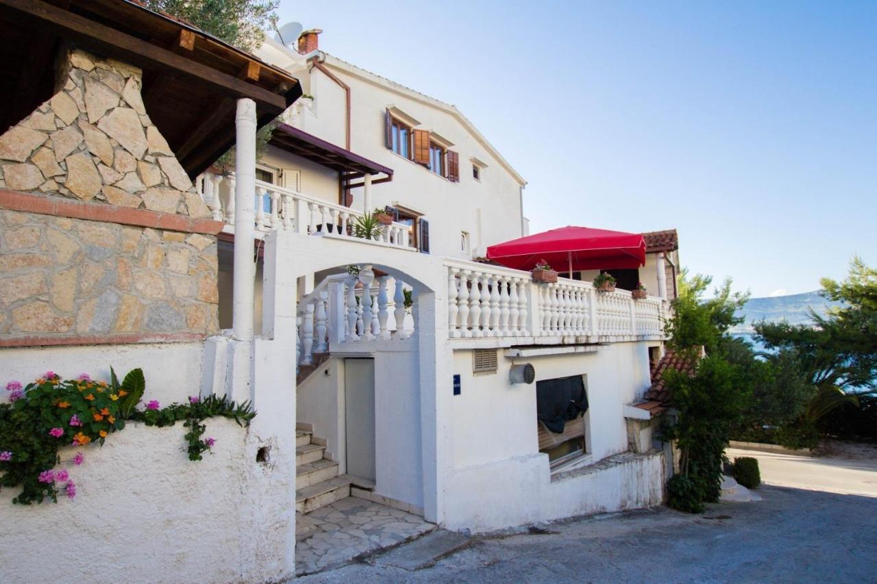 Apartments David - 20M From The Beach With Parking Trogir Ngoại thất bức ảnh