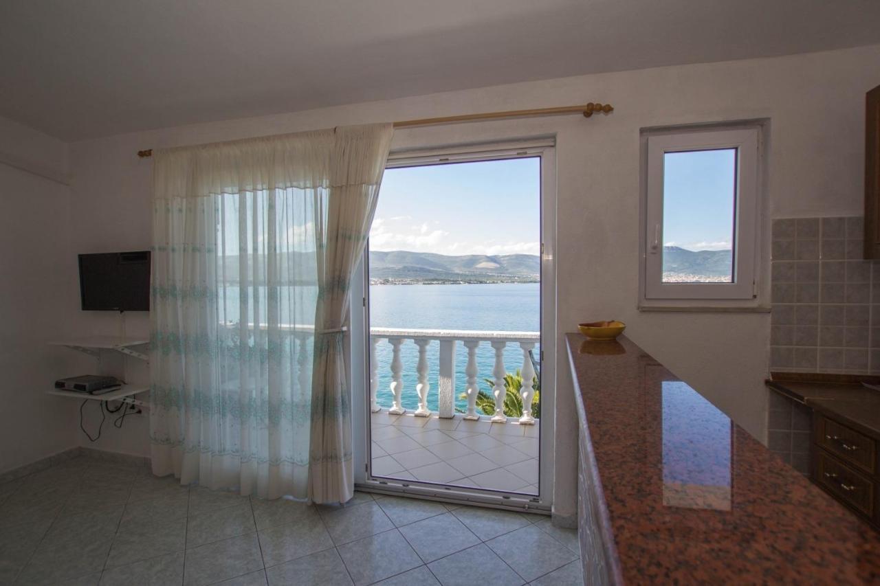 Apartments David - 20M From The Beach With Parking Trogir Ngoại thất bức ảnh