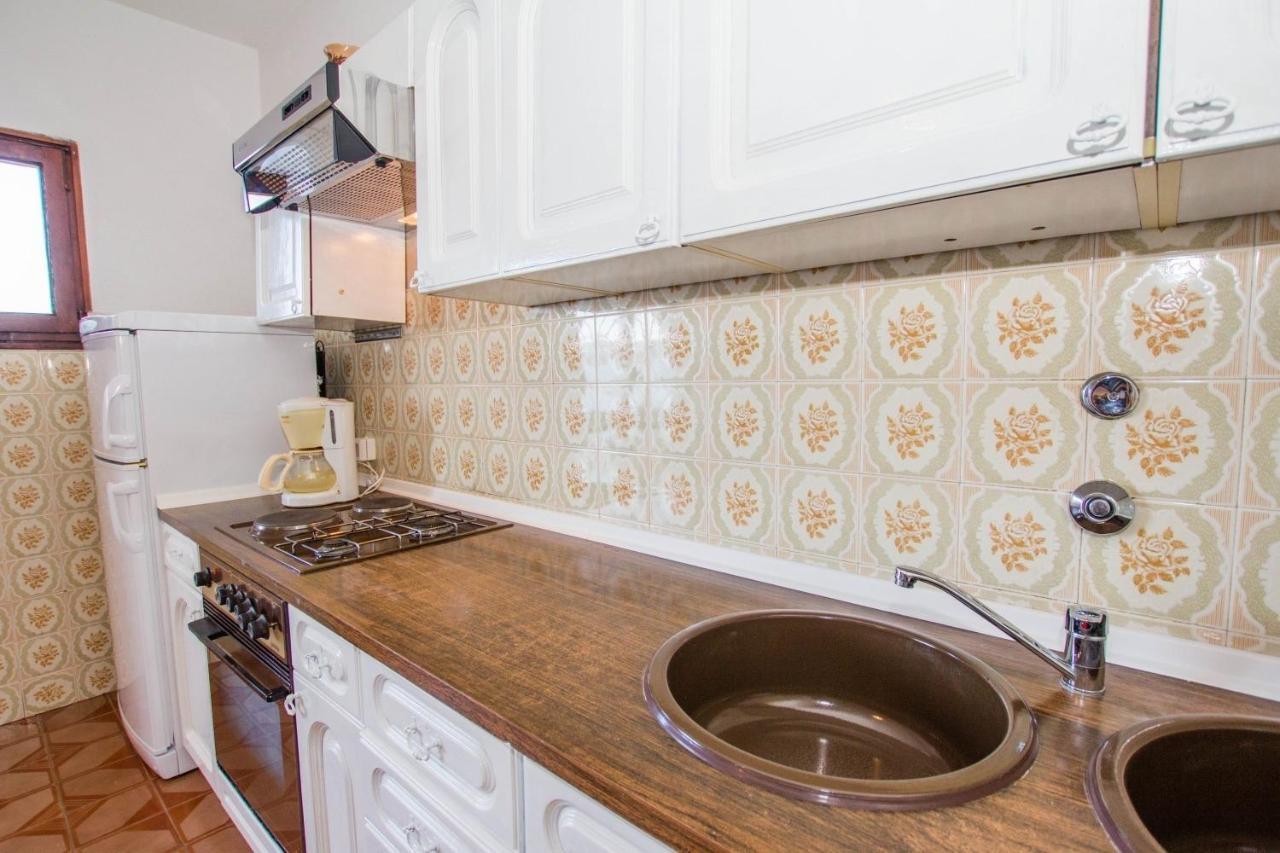 Apartments David - 20M From The Beach With Parking Trogir Ngoại thất bức ảnh