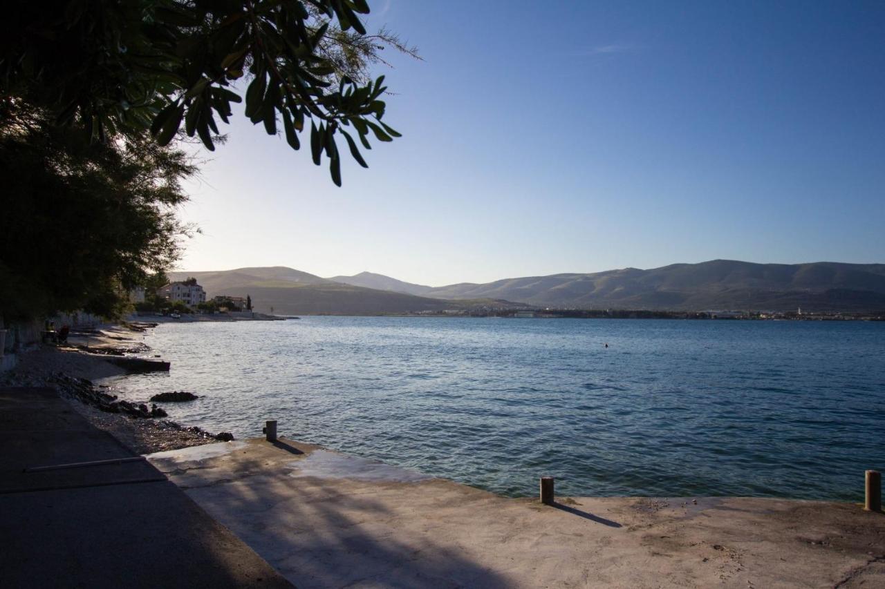 Apartments David - 20M From The Beach With Parking Trogir Ngoại thất bức ảnh