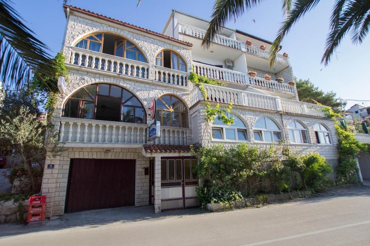 Apartments David - 20M From The Beach With Parking Trogir Ngoại thất bức ảnh