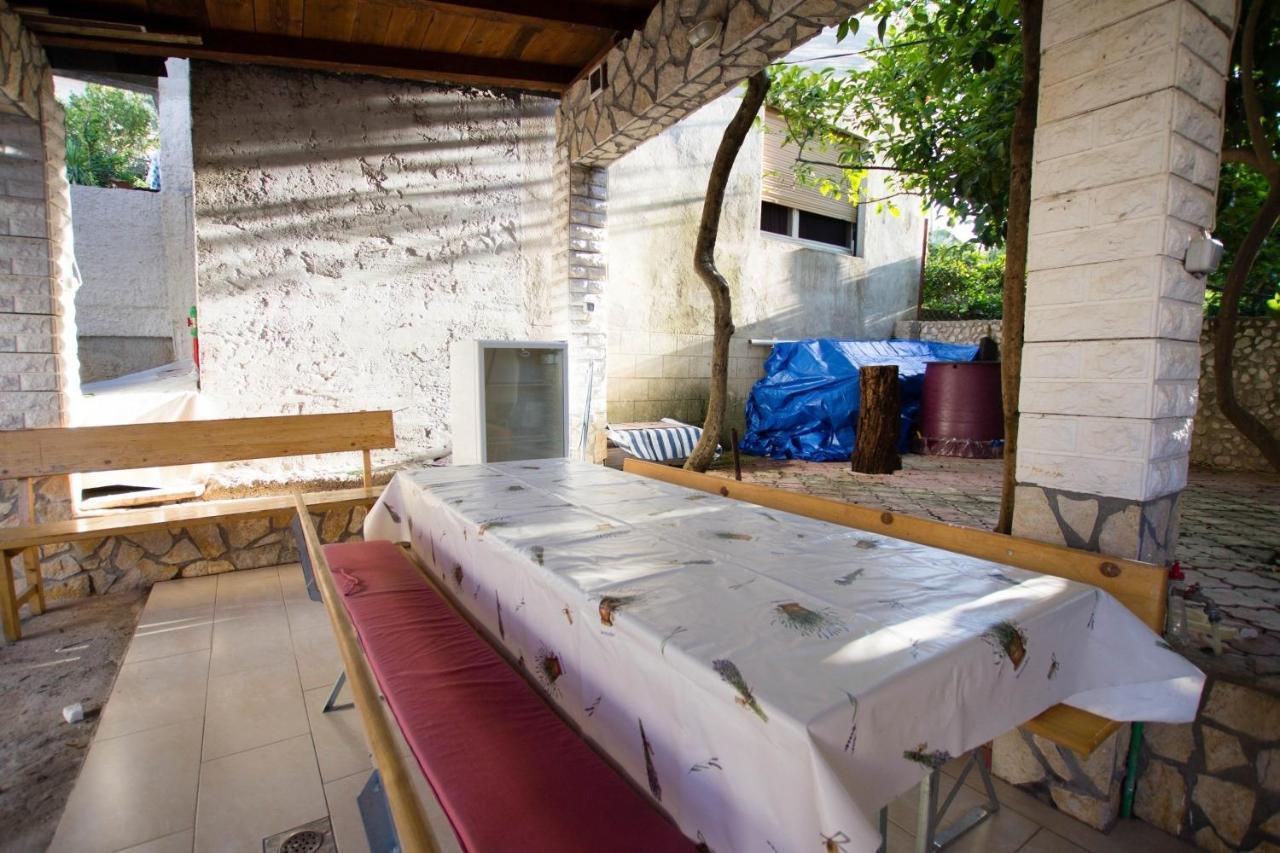 Apartments David - 20M From The Beach With Parking Trogir Ngoại thất bức ảnh